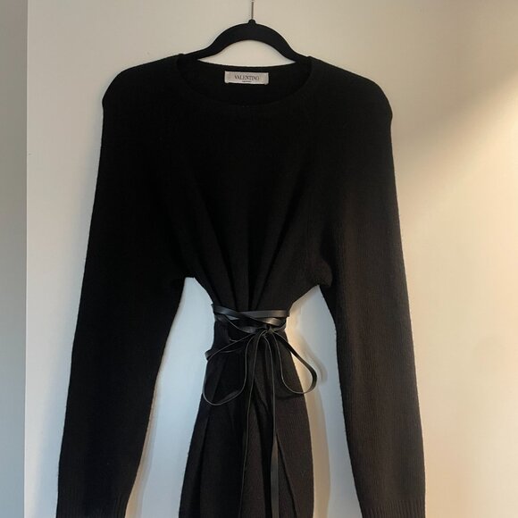 Like NEW Original Valentino Garavani Cashmere Wrap sweater BLK - Picture 8 of 8